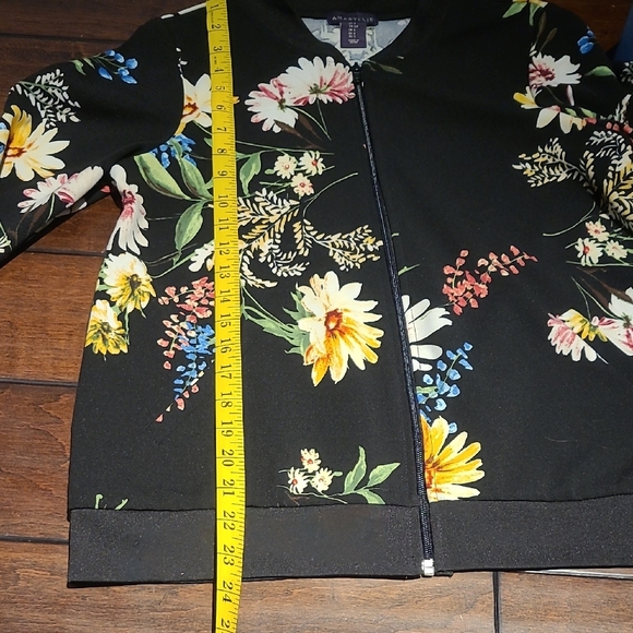 Torrid Multicolor Floral Bomber Jacket - Picture 4 of 7